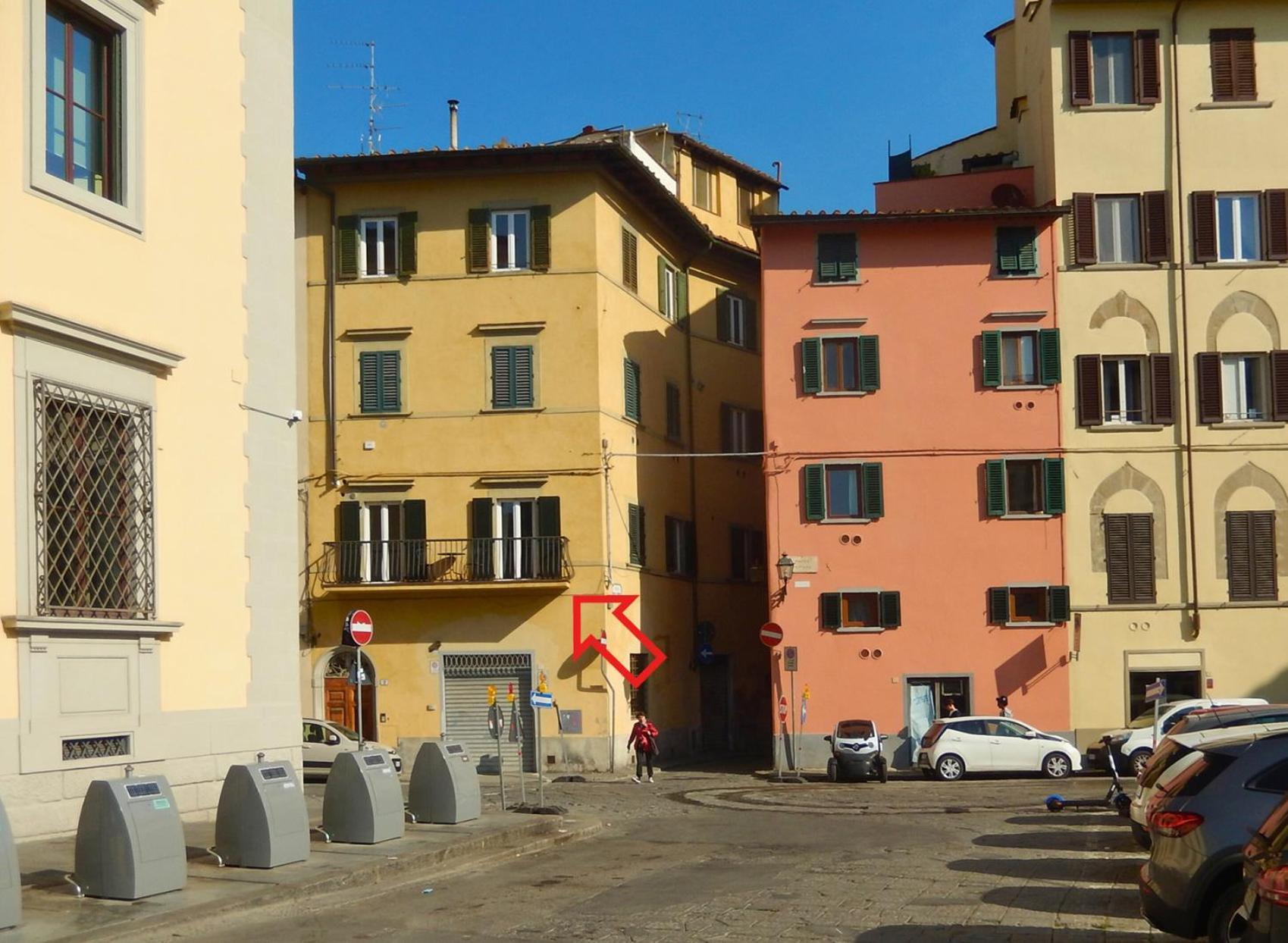 Apartment 3 Master Bedrooms With Balcony On The River With Views Florence